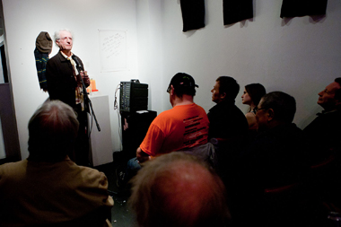 Tom-Marioni-Stand-up-comedy-performance-San_Francisco-March_2011