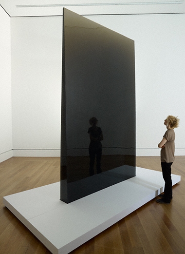 De-Wain-Valentine_Gray-Column