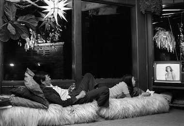 4.17_Michael_Jang,_Monroe_and_Cynthia_Watching_T.V.,_1973