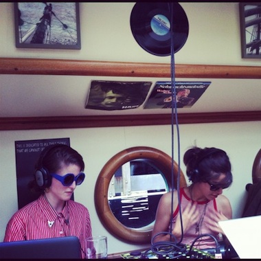 Patricia_Hernandez-Agustina_Woodgate-Berlin_broadcast