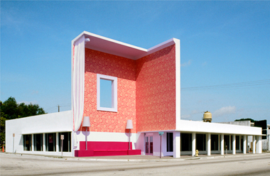 roberto-and-rosario-the-living-room-2001